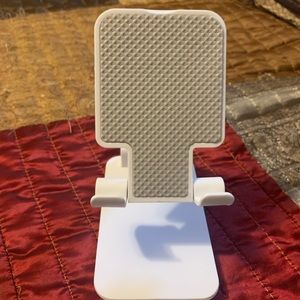 NIB Cell Phone Holder